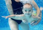 С какого возраста детям можно в бассейн?
