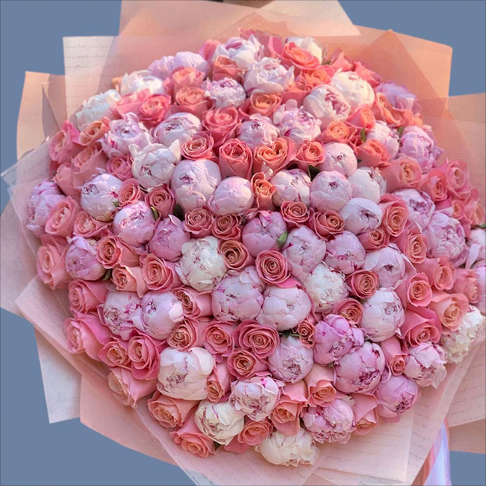 букет из 101 пиона с доставкой в ресторан