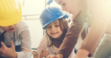 Як сюжетні професійні кімнати допомагають дітям розвивати навички майбутнього