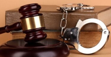 Адвокат у кримінальних справах
